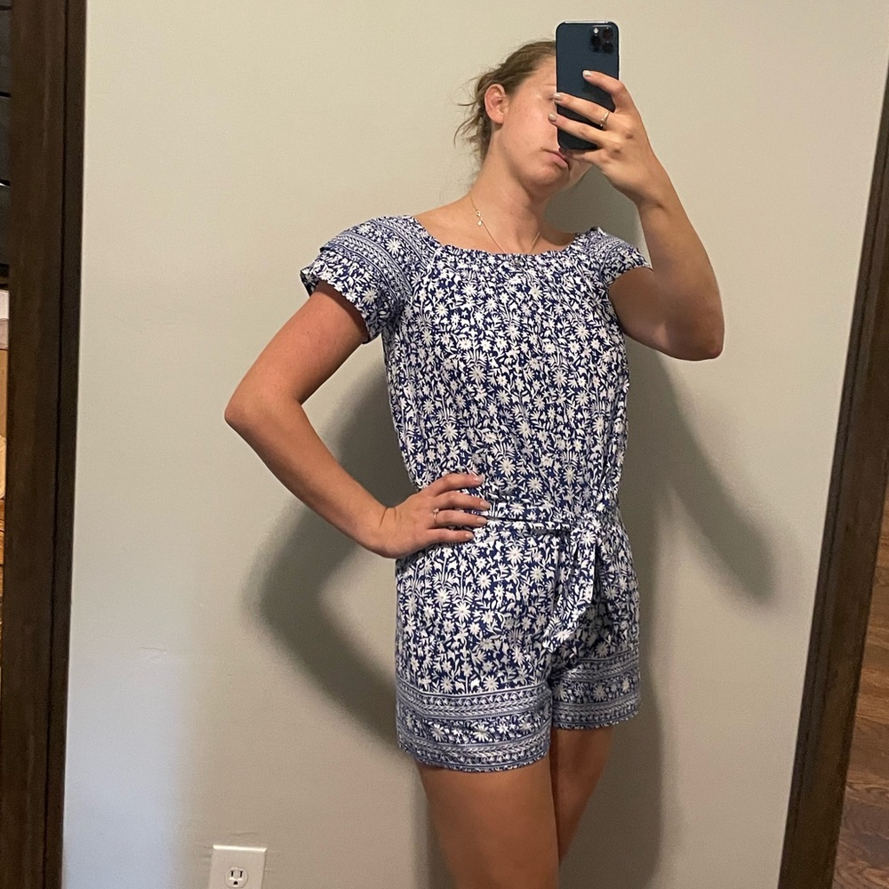 NEW Vineyard Vines Women's Otomi Floral Off the Shoulder Romper - size S